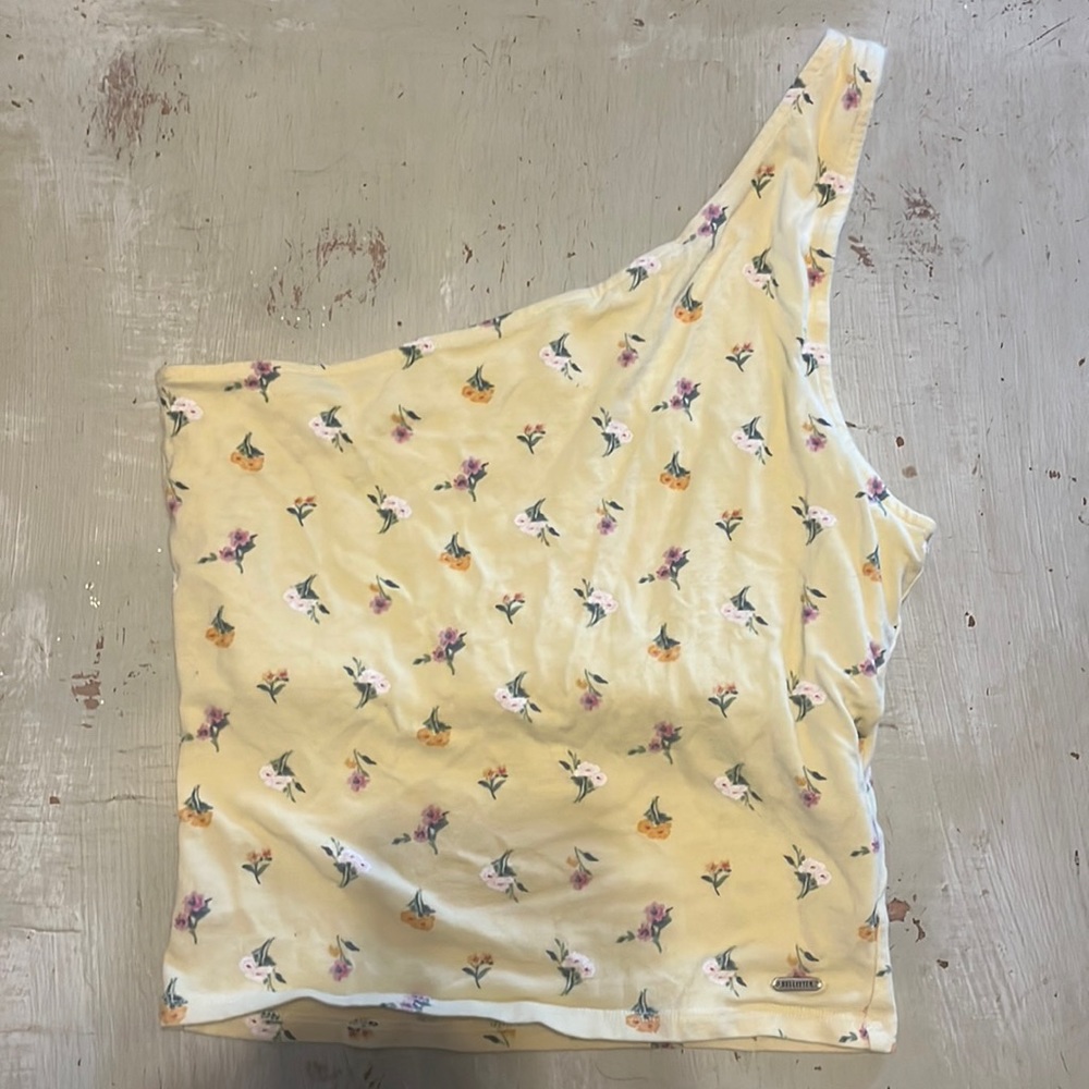 Hollister floral top